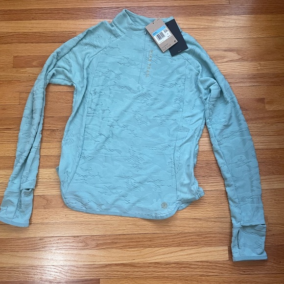 NWT Nike Trail Mint Camo Running Top M - Picture 3 of 7